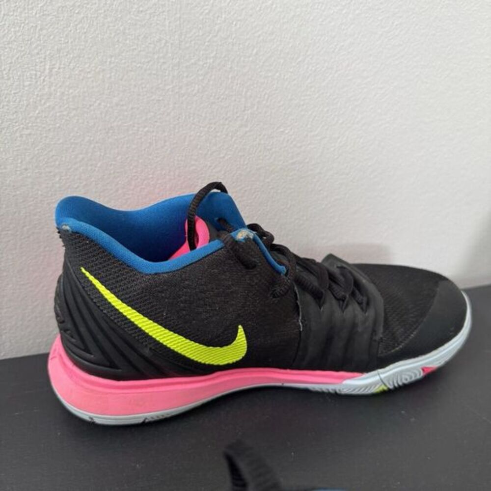 Nike Kyrie‎ 5 Just Do It Black Volt Hyper Pink (AO2918-003) Men's Size 7 W 8.5 - Picture 10 of 13